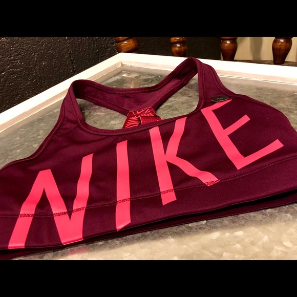 NWT Nike “Victory” Medium Support Sports Bra- XS - Picture 2 of 6